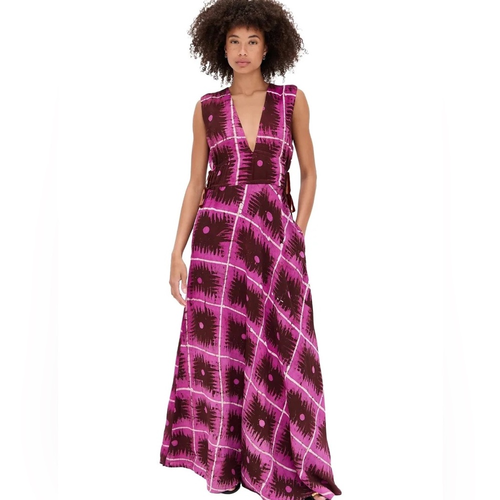 Busayo. NWT. Lana Vneck Maxi Dress. Velvet Tie Waist. Large.